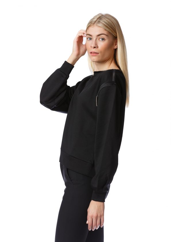 mikina-cierna-GUESS-02-W0BQ25K7EX0-JBLK